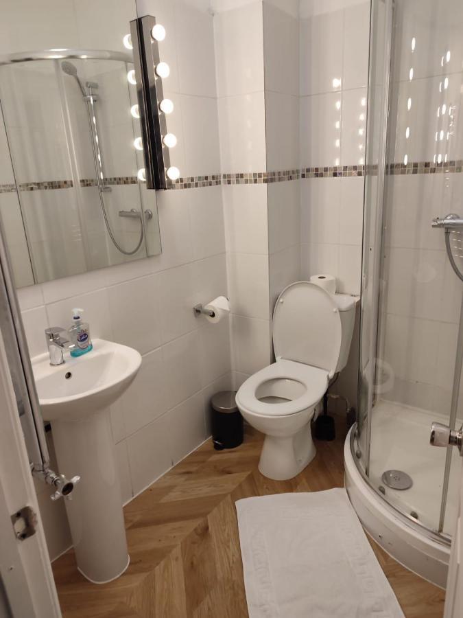 Room At 264 London Luaran gambar